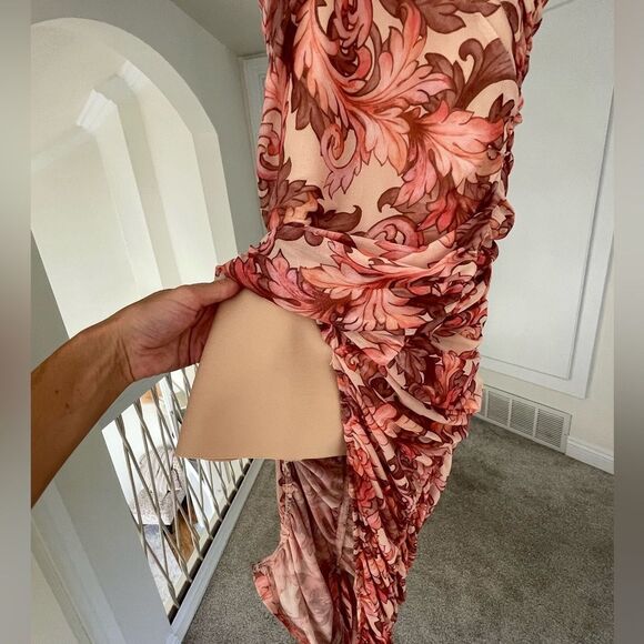 Elliatt Mesh overlay Midi dress, M - Picture 7 of 8